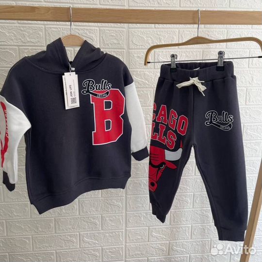 Костюм на мальчика Zara