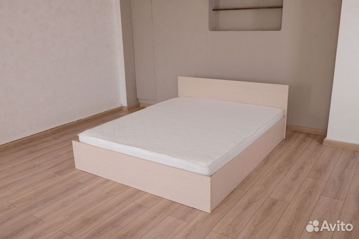 Кровать с матрасом 140х200 Милена новая