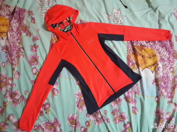 Костюм спортивный