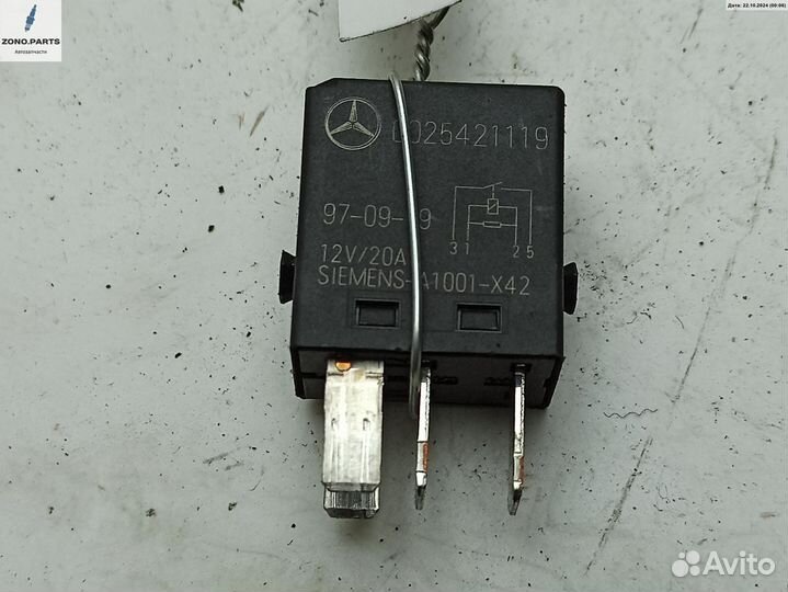 Реле (прочие) 0025421119 на Mercedes W202 (C)