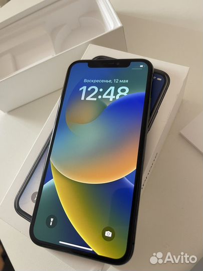 iPhone X, 64 ГБ