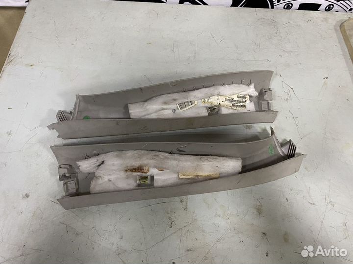 Обшивки двери багажника Mercedes W164