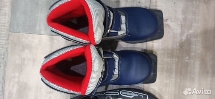 Лыжные ботинки