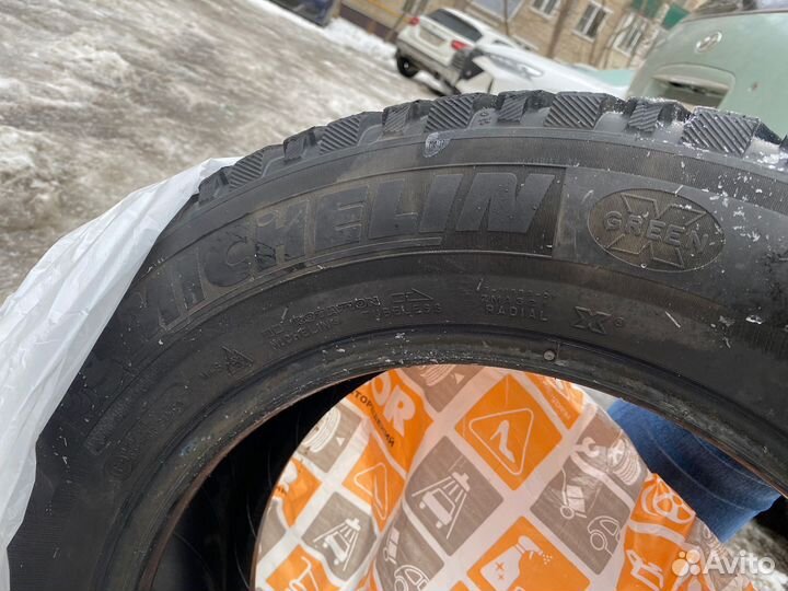 Michelin X-Ice North 3 215/60 R16