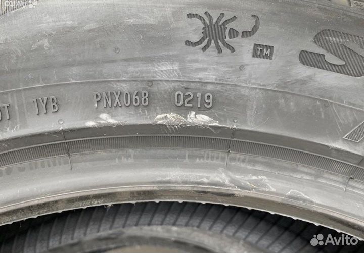 Pirelli Scorpion Ice Zero 2 275/50 R21 113H