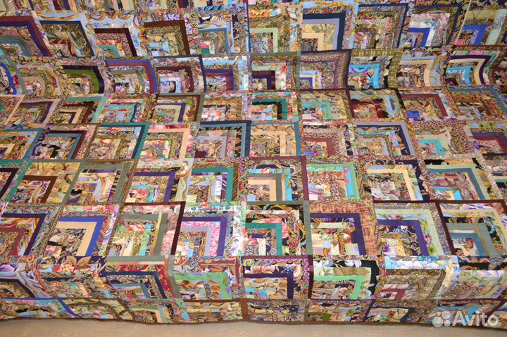 Лоскутное покрывало из шелка