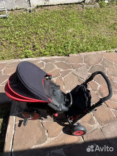 Детский велосипед с ручкой