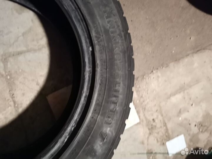 Nokian Tyres Hakkapeliitta 7 215/55 R16