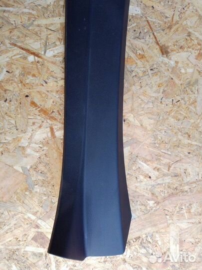 Накладка на порог салона задняя левая Audi A8 D4