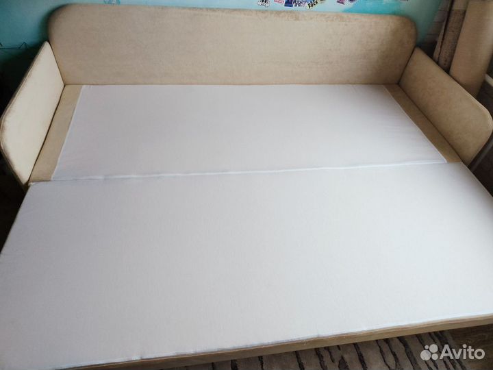 Диван-тахта