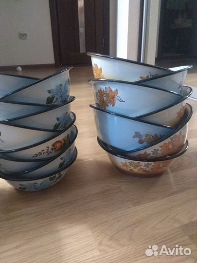 Миски эмалированные разных размеров СССР