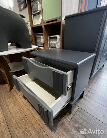 Тумба прикроватная 