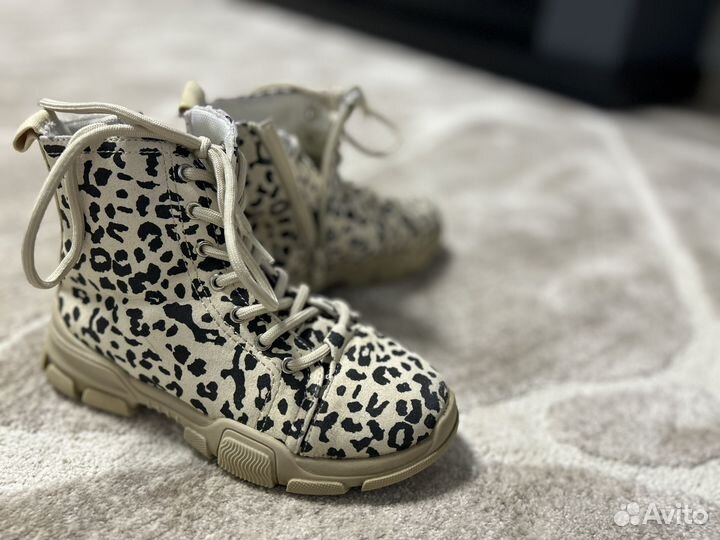 Ботинки для девочки