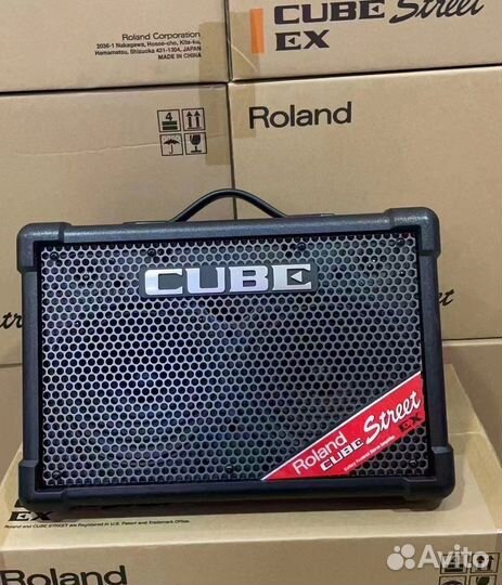 Гитарный комбоусилитель Roland cube street ex