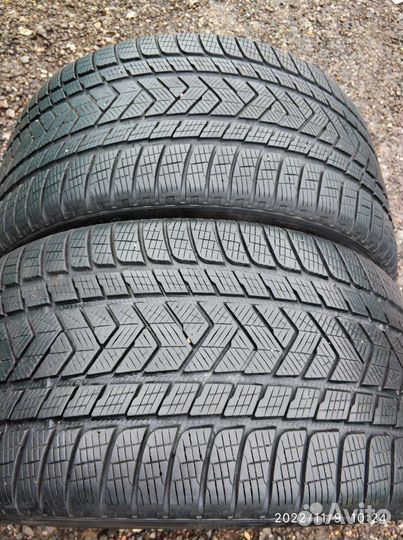 Pirelli Scorpion Winter 305/35 R21