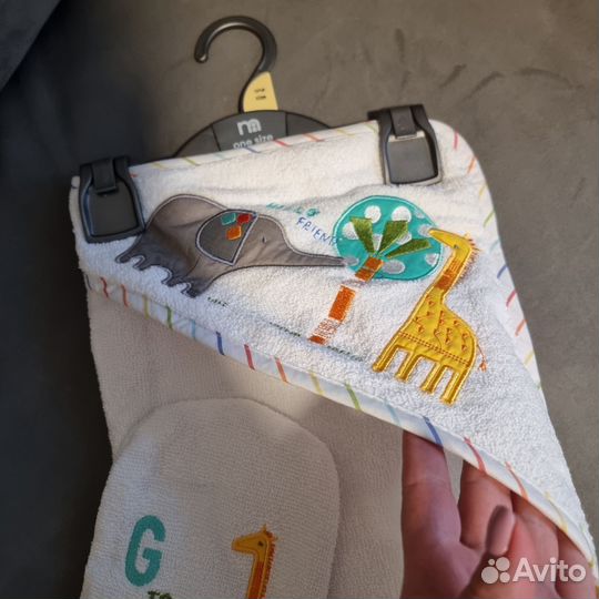 Вещи для новорожденных Новые Mothercare