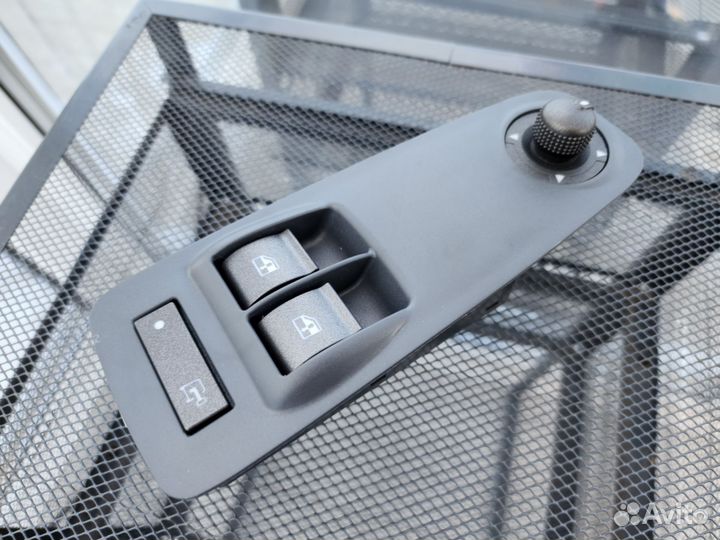 Новые Кнопки стеклоподъемника Peugeot Citroen Fiat