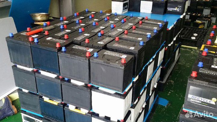 Склад аккумуляторов на Авторемонтной