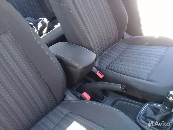 Подлокотник для Фольксваген Поло, Экокожа