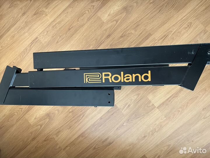 Roland KS-10Z усиленная стальная стойка для клавиш