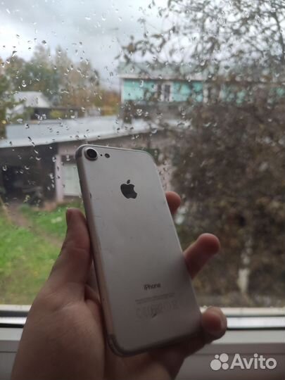 iPhone 7, 128 ГБ