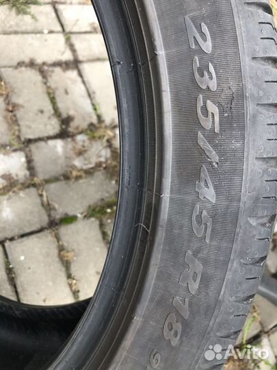 Шины,резина летние 235 45 r 18
