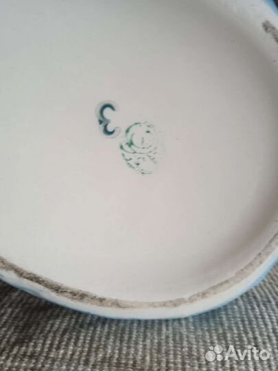 Фарфоровая статуэтка