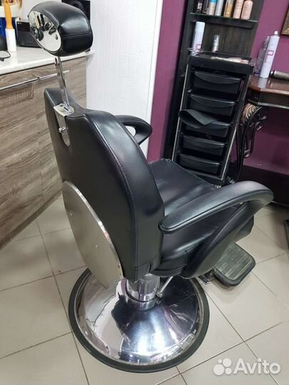 Парикмахерское кресло бу
