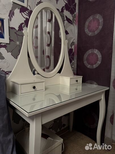 Туалетный столик