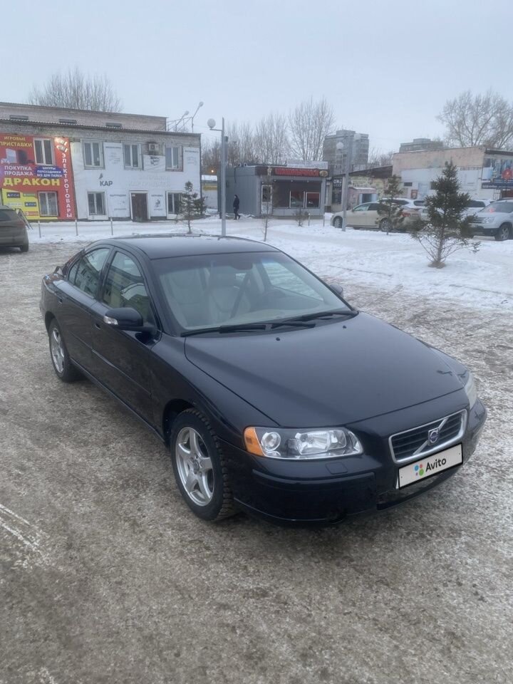 Volvo S60: фото владельца