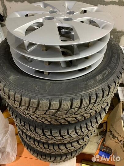 Dunlop SP Winter Ice 02 185/65 R15 92T