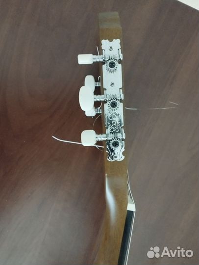 Классическая гитара шестиструнная бу