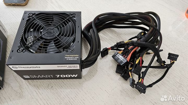 Блок питания Thermaltake SMART 700W