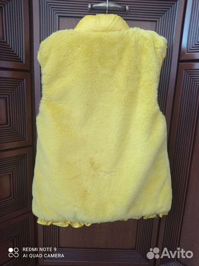 Жилетка для девочки 122 128,134 Mayoral