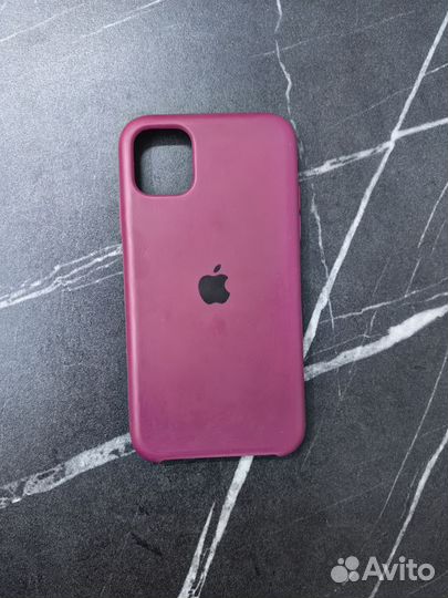 Чехол на iPhone 11