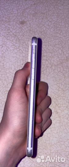 Телефон iPhone 8 64 gb