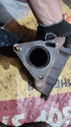 Выпускной коллектор Kia Rio 1 a5d 1.5