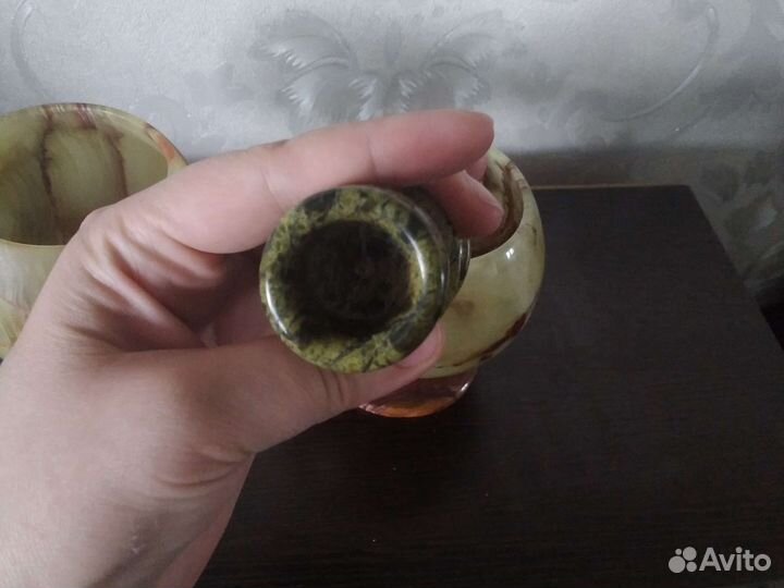 Фужеры из оникса. Подсвечник