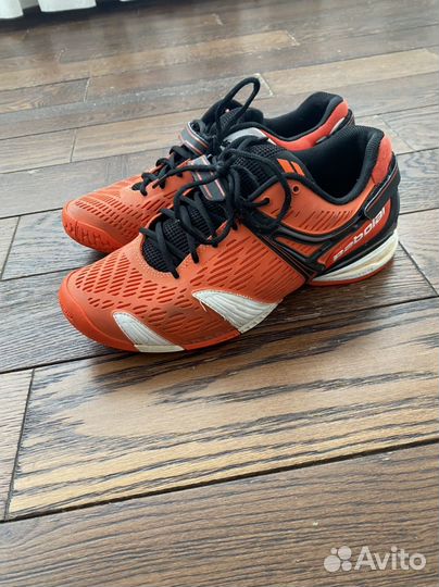 Взрослые кроссовки для тенниса