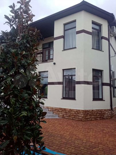 Дом 300 м² на участке 5 сот.