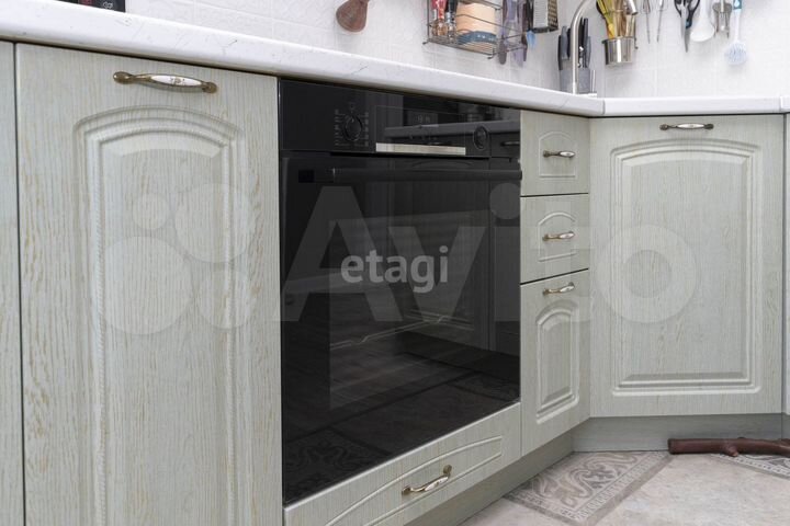 2-к. квартира, 58,3 м², 7/17 эт.