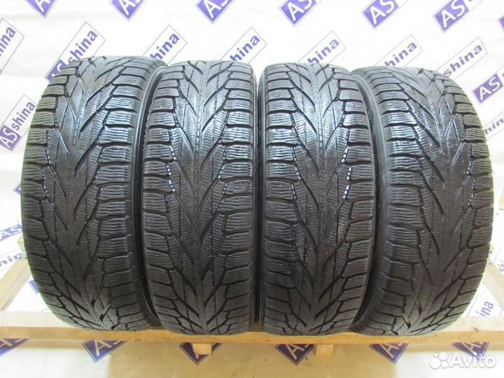 Nokian Tyres Hakkapeliitta R2 SUV 215/65 R17 96R