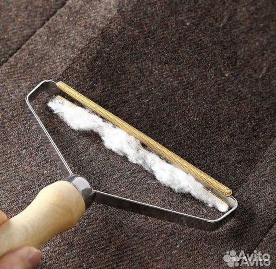 Скребок для удаления шерсти и катышек