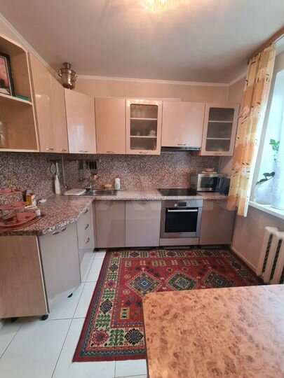 2-к. квартира, 55 м², 1/9 эт.