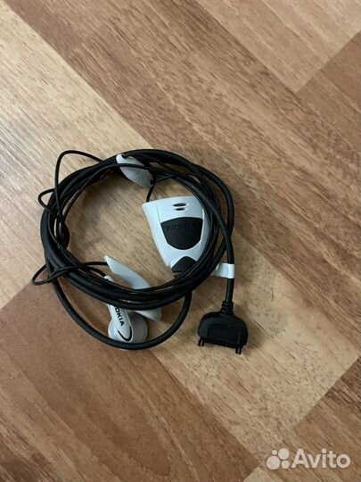 Гарнитуры и зарядные устройства