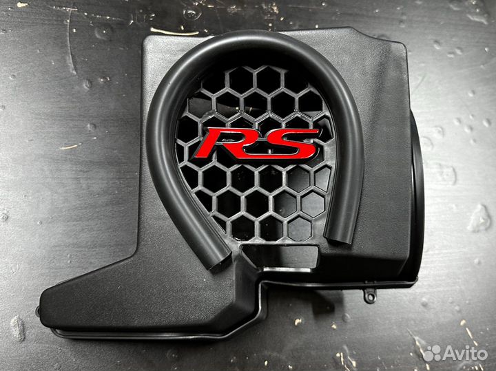 Крышка воздушного фильтра Ford focus Rs