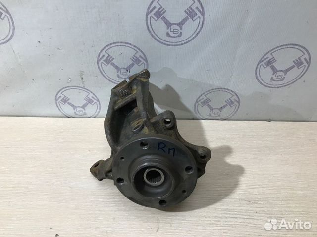 Кулак поворотный передний правый передний правый