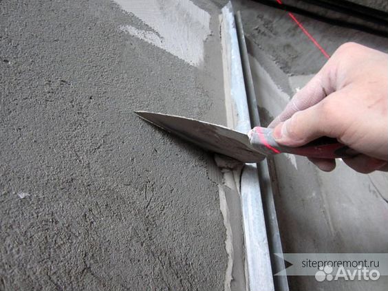 Мастер универсал со своим инструментом