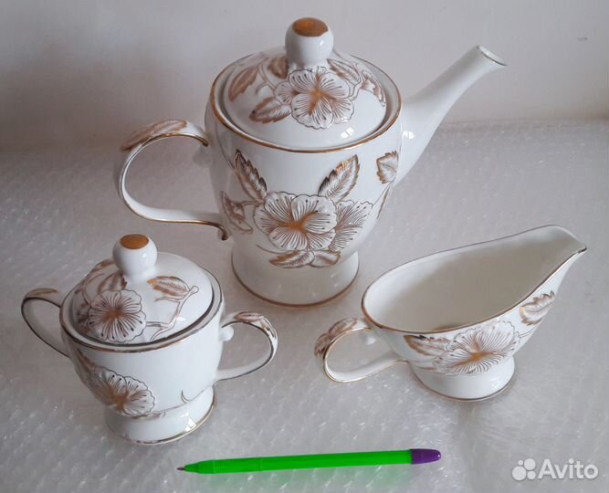 Чайник, сахарница, молочник Lefard England Collect