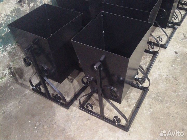 Урна для мусора уличная